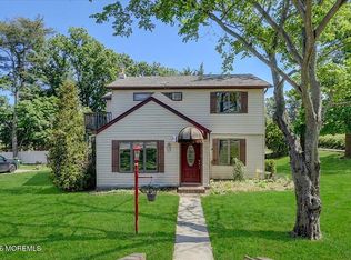 659 Holmdel Rd, Hazlet, NJ 07730