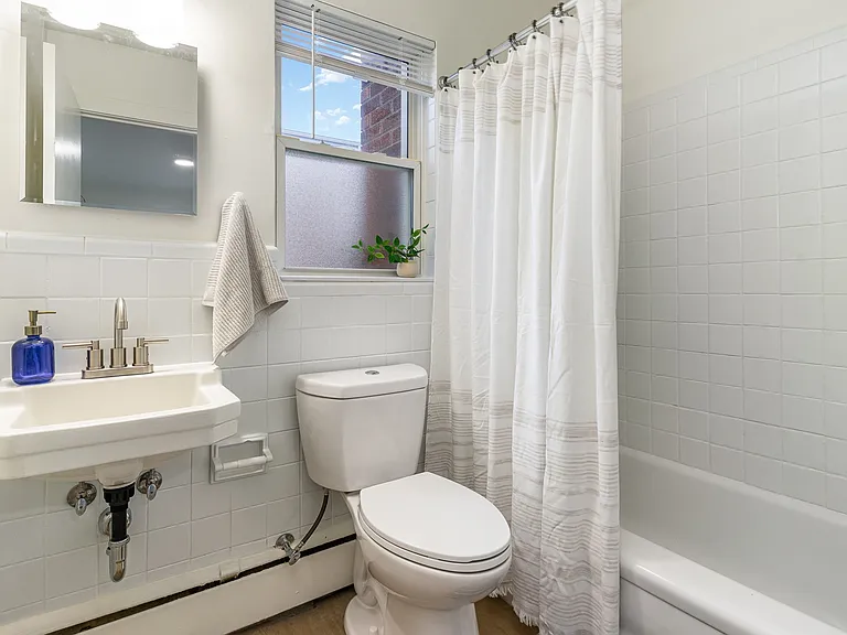 2813 Ronan St #3 — Photo 9