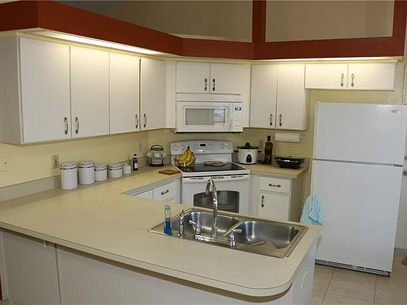 5th image of 1909 Newmark Dr