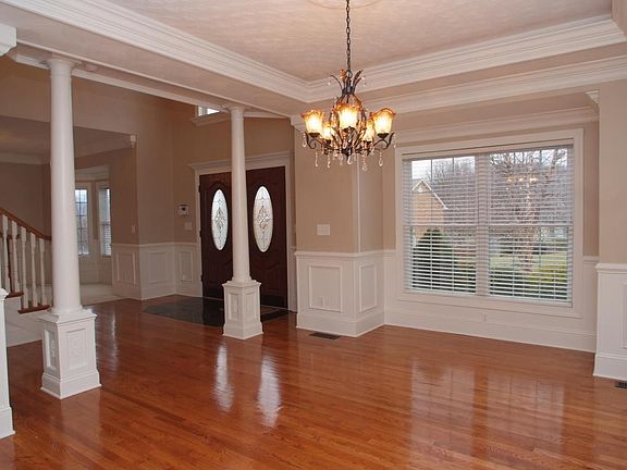 5th image of 906 Saddle Dr