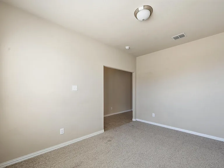 717 Jennie Marie Cir — Photo 14