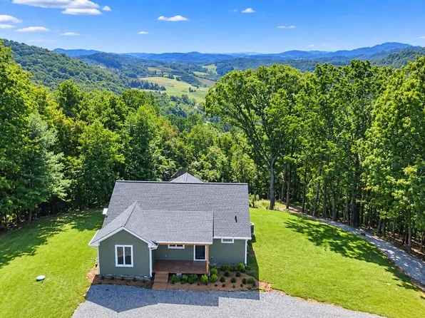 2604 Grassy Creek Rd, Mouth Of Wilson, VA 24363
