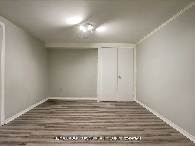 14 Angus Dr #LOWER — Photo 18