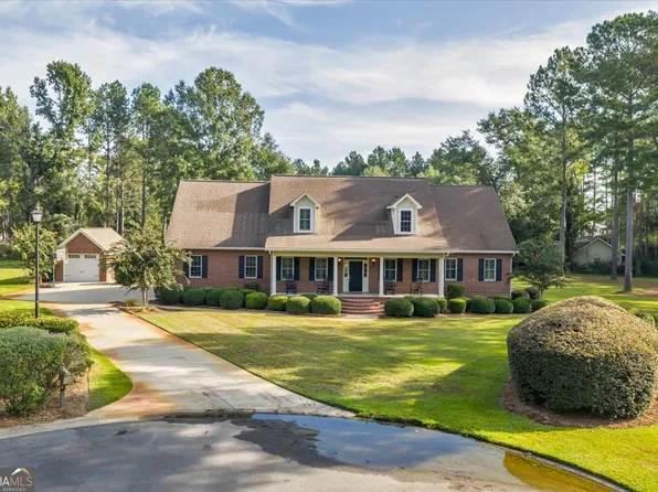 912 Sussex Ct, Dublin, GA 31021