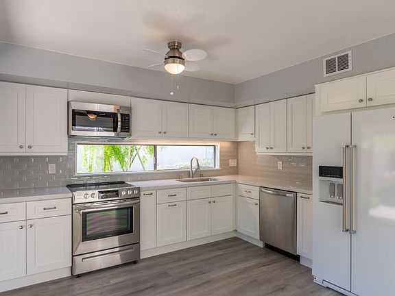 3rd image of 1748 Shady Creek Ct