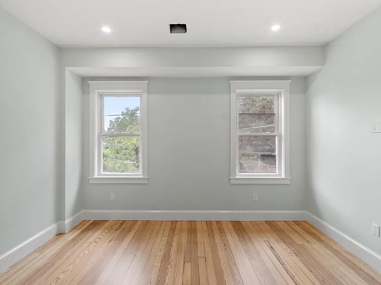 61 Warren St #2 — Photo 13