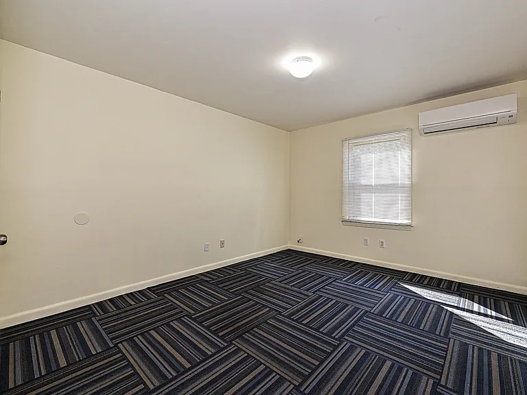 260 Church St NE — Photo 10