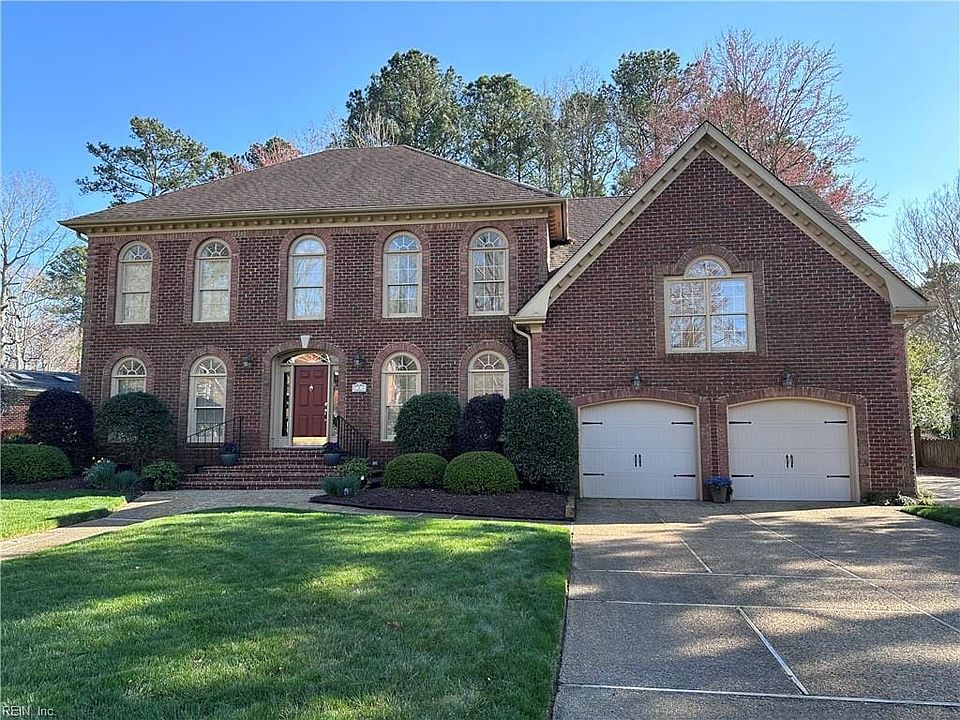 1st image of 704 Forest Lakes Cir