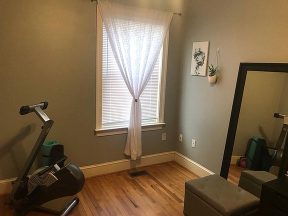4th image of 1721 Wallace St #203