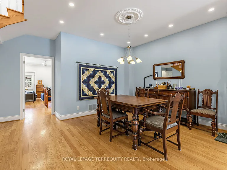 21 Hadley Rd — Photo 5