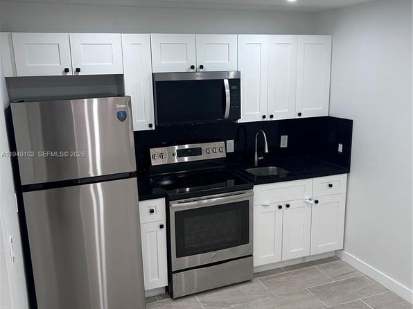 9301 NW 4th Ave APT 5