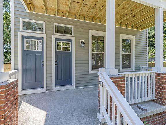 4th image of 1611 McDaniel St #A