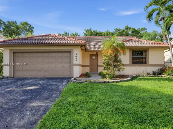 15600 Gauntlet Hall Mnr, Fort Lauderdale, FL 33331