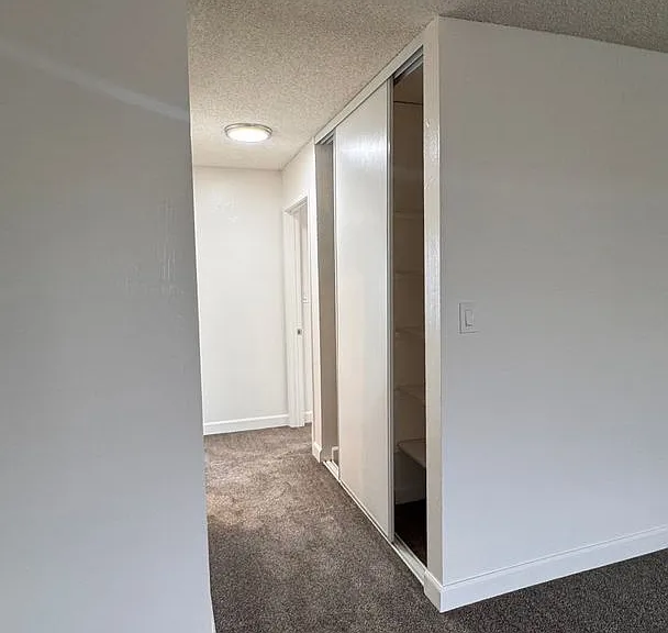 166 S Lincoln S — Photo 23