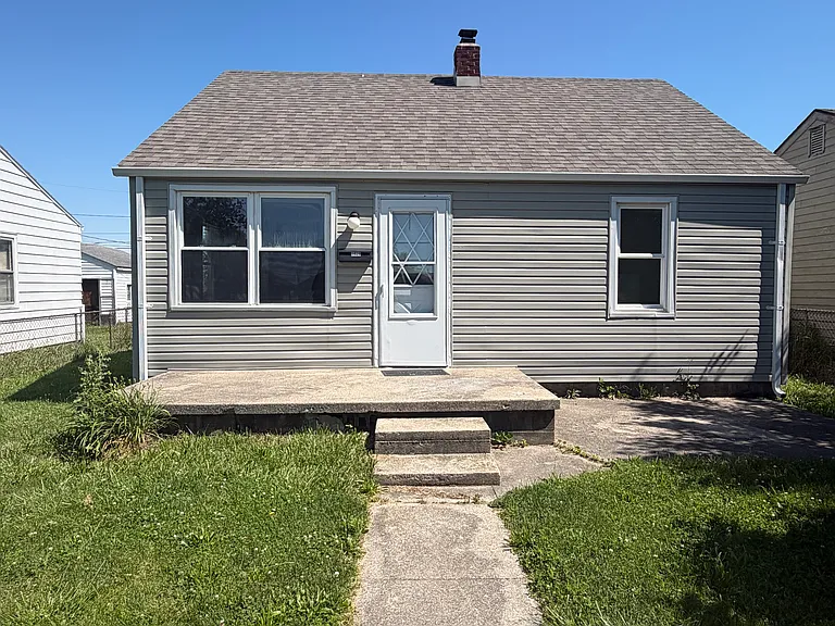 1020 E Wheeler St — Photo 1