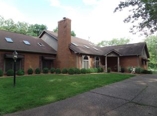 1291 Nicklaus Ln, Marion, IL 62959