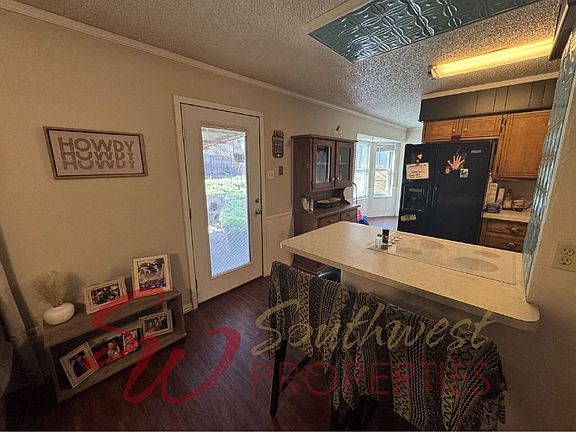 4th image of 530 S 1st Ave