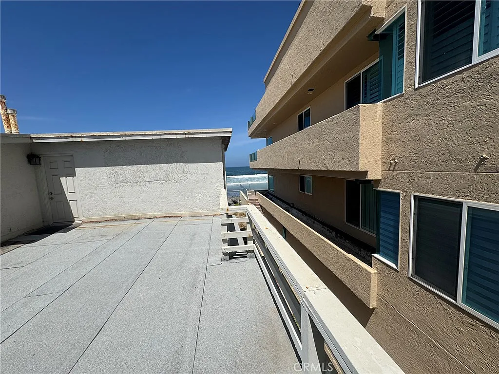 2 bed, 1100 sqft, $6,500 — Photo 4