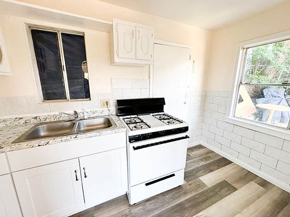 4th image of 119 E Prospect St #2