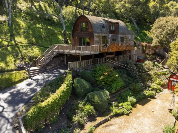 18 Camino De Travesia, Carmel Valley, CA 93924