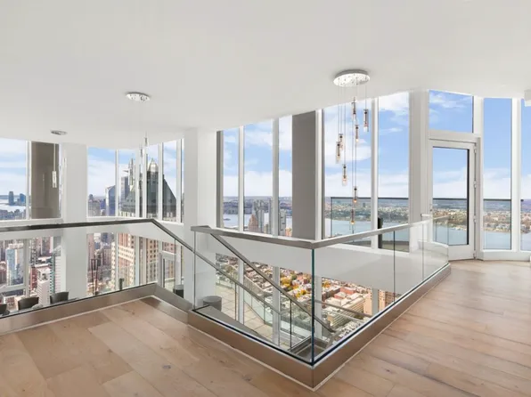 242 West 53rd Street image 12 of 17