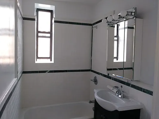 Rented by Newcastle Realty Services | media 15