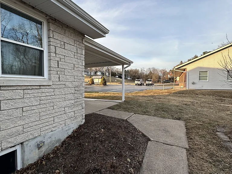 334 Berrysburg Rd — Photo 16