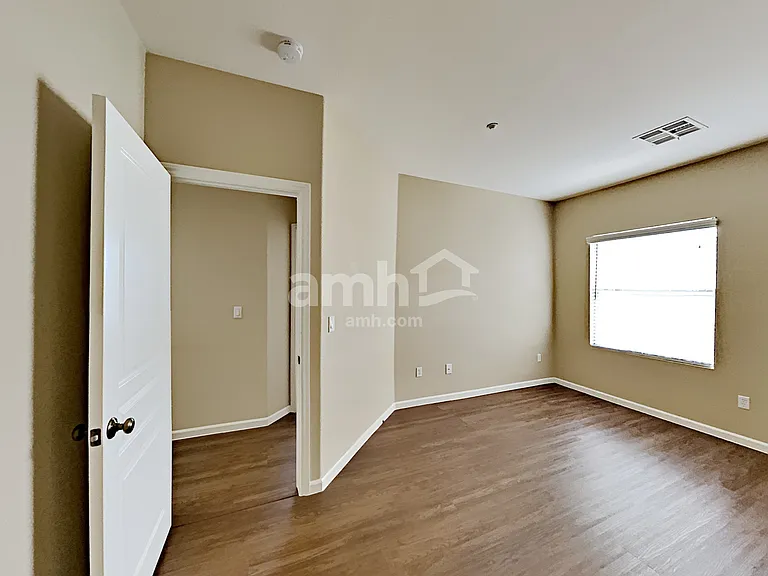 10486 Tuscany Rose Ct — Photo 12
