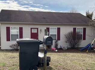 84 Ronda Kay Dr, Irvine, KY 40336