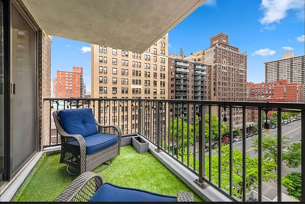 Rented by Corcoran | media 23