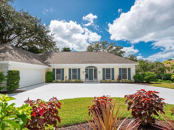 2nd image of 29 Golf View Dr