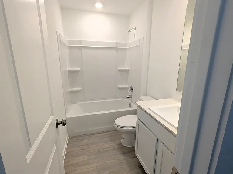 911 Blue Heron Dr — Photo 11