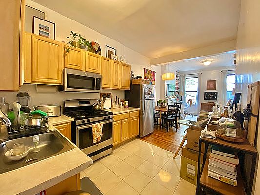 4th image of 81 Underhill Ave APT 3R