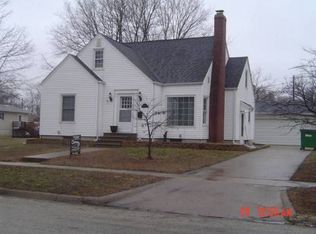 208 4th Ave SW, Waverly, IA 50677