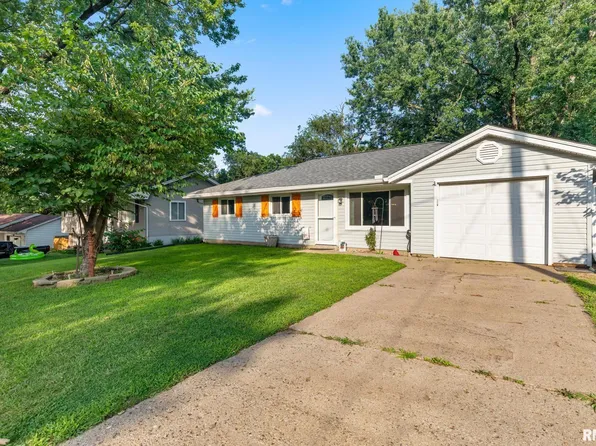 1612 N Knollwood Ct, Peoria, IL 61604