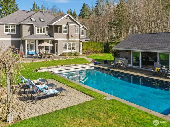 5607 256th Avenue NE, Redmond, WA 98053