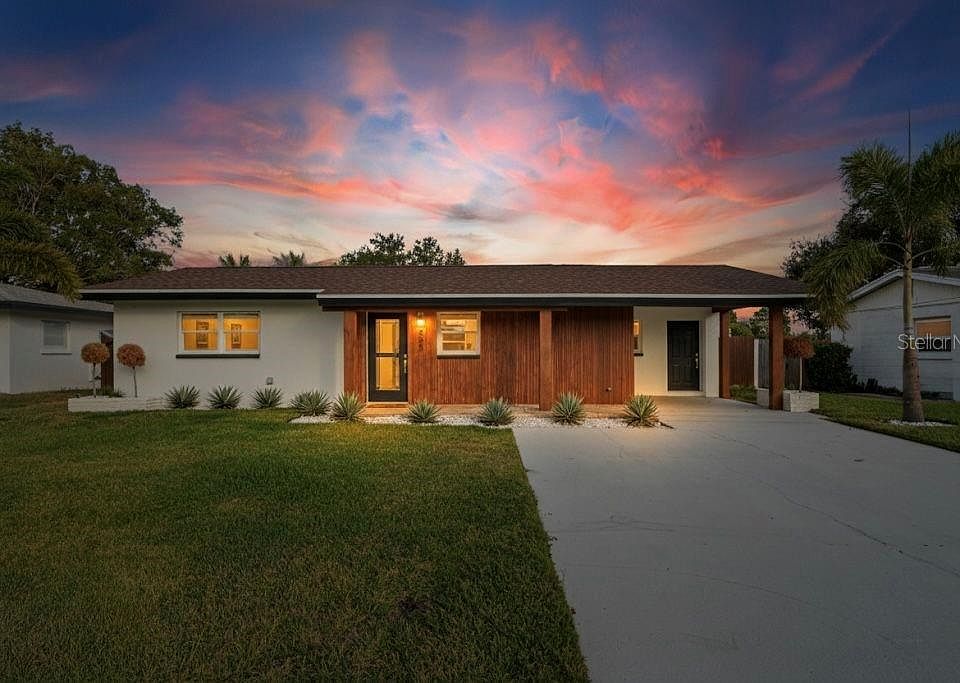 1st image of 4623 Carson St NE