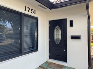 1747 NE 55th St #12, Fort Lauderdale, FL 33334