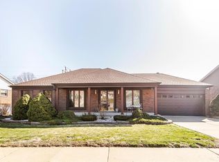 5354 Royalfield Dr, Saint Louis, MO 63129