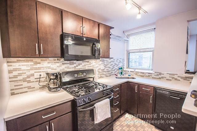 1st image of 4900 N Marine Dr APT 306