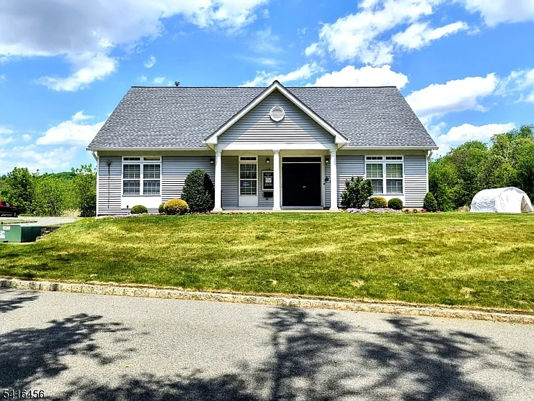 330 Carnegie Ct — Photo 28