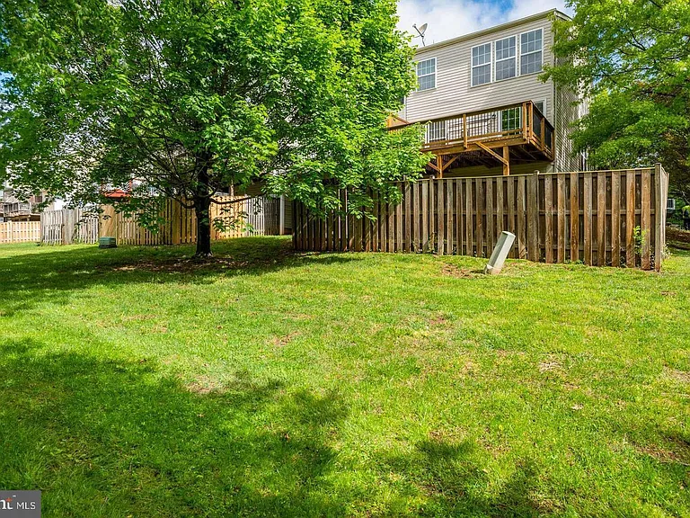 7057 Sauvage Ln — Photo 3
