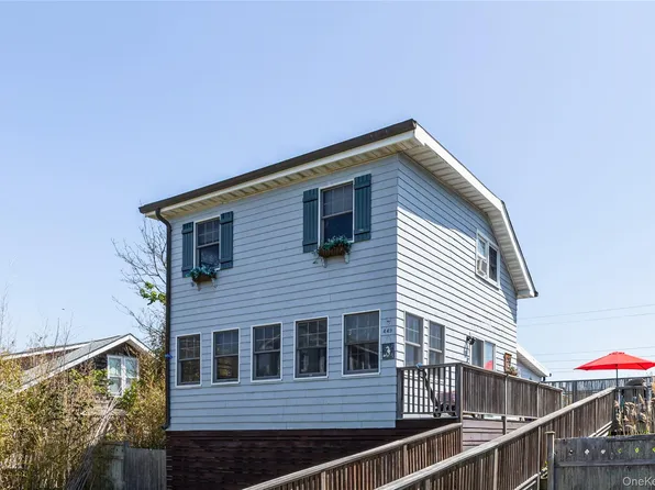 449 Dehnhoff Walk, Ocean Beach, NY 11770