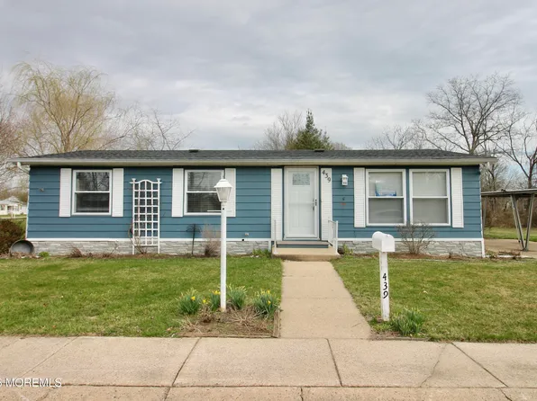 439 Charles Place, Freehold, NJ 07728
