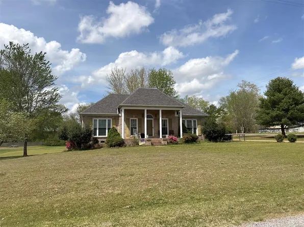 3 Windridge Dr, Fayetteville, TN 37334