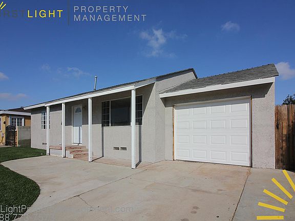 2nd image of 1823 Santa Fe Ave