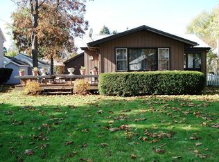 36682 N Ridge Rd, Ingleside, IL 60041