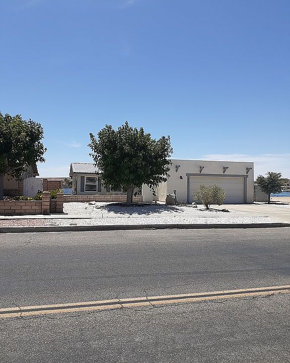 1st image of 27616 Lakeview Dr