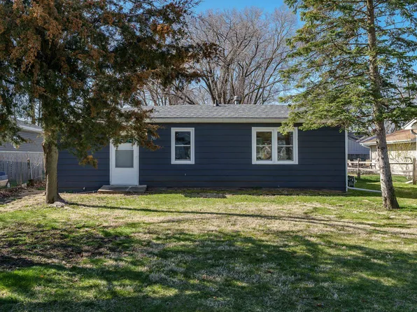 707 Marie Ave, Machesney Park, IL 61115