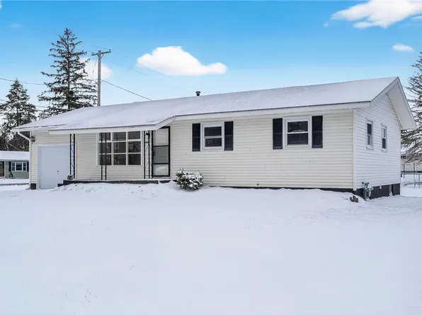 5887 Sutton Dr, Cicero, NY 13039